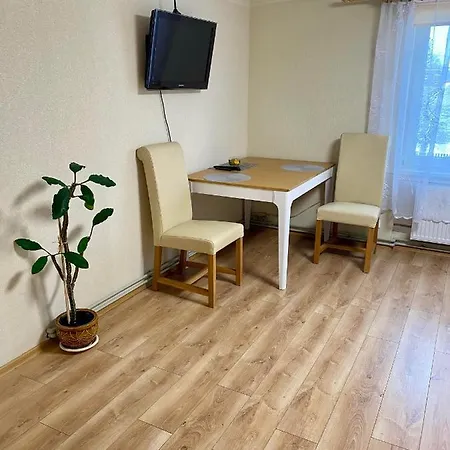 Butas S. Daukanto Gatveje Telsiai Exterior photo